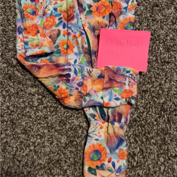 Bamboo- Plush blanket, sleep sacks, gown, zippy! MMAO within reason - Picture 6 of 15